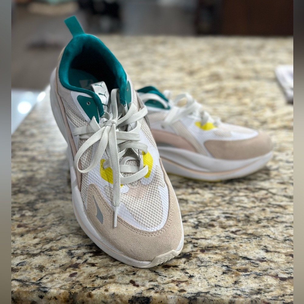 Women Sneakers size 9.5